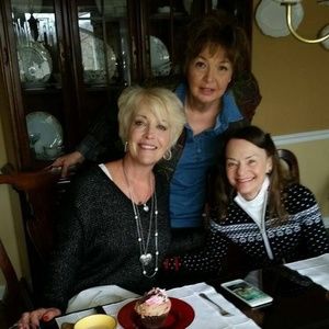 Meet your Posher, Pam